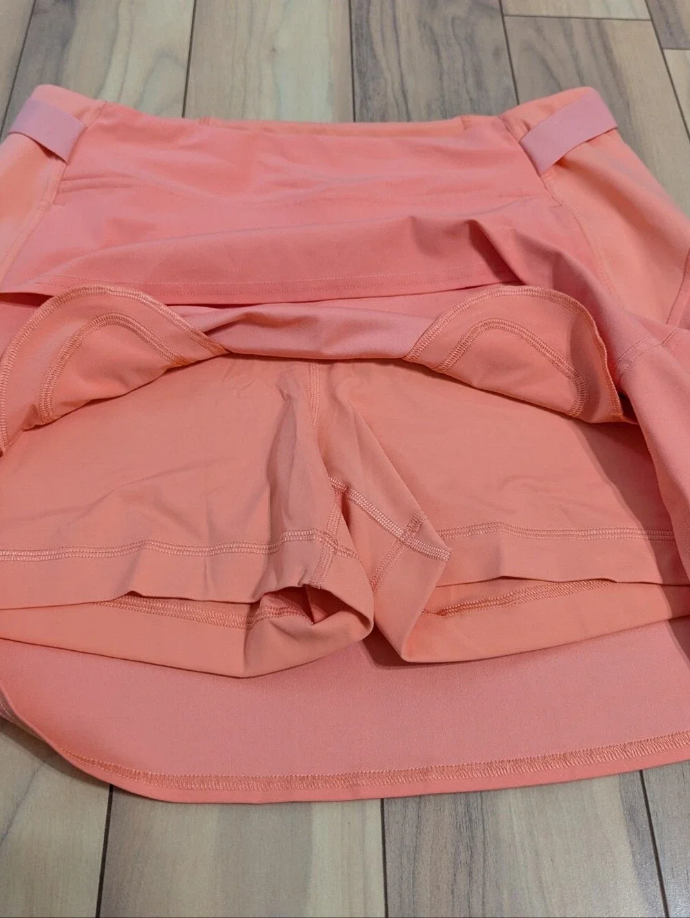 EUC! Lululemon Warpstreme Multi-Pocket High Rise Golf Skirt Light Orange Size 10